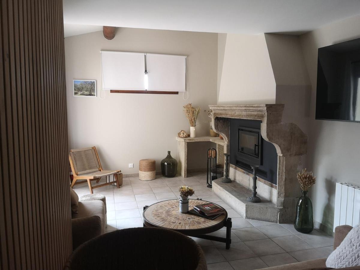 Drome Provencale Maison Familiale Calme Dans Village Valréas Esterno foto