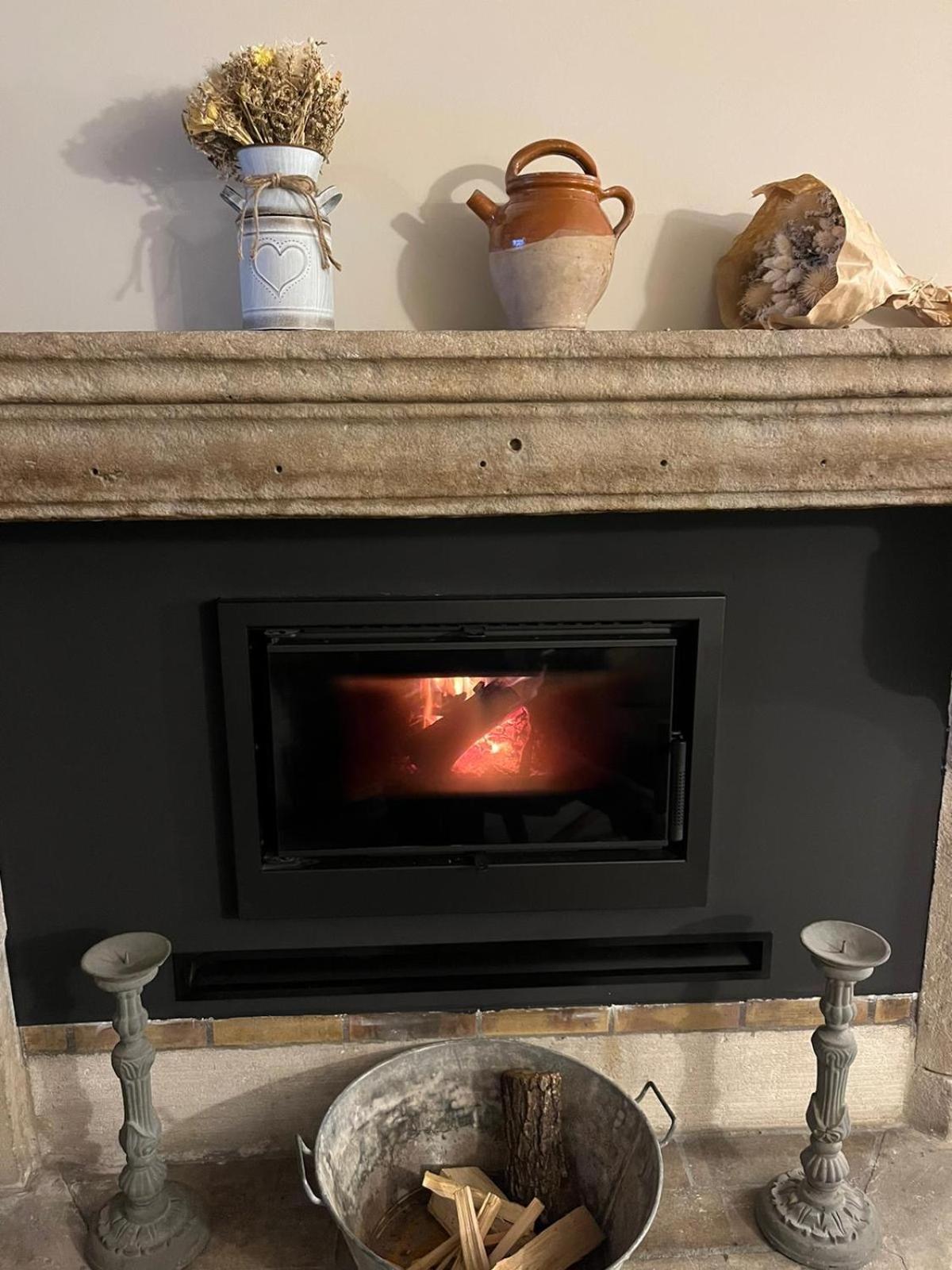 Drome Provencale Maison Familiale Calme Dans Village Valréas Esterno foto